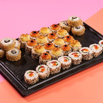 Сет Чиккен в ШоЗа Суши по цене 2899 ₽