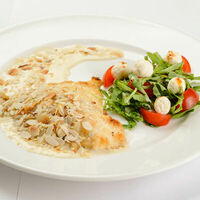 Окунь в арахисовой стружке в БамБуши