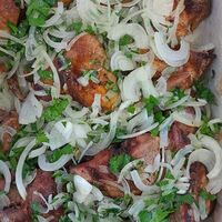 Шашлычное ассорти из куриных крылышек и свиных рёбрышек в Жара на Киевке