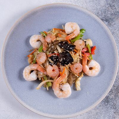 Чапче с морепродуктами в Soju по цене 1150 ₽