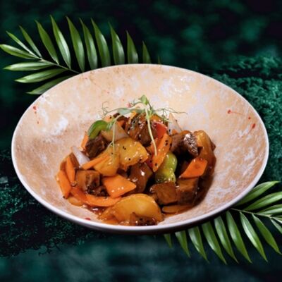 Говядина с картофелем в LAOBAN по цене 1300 ₽