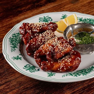Куриные крылья BBQ в Blackchops по цене 850 ₽