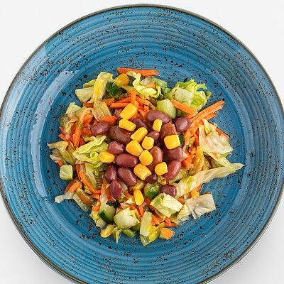 Салат с нежной фасолью и кукурузойв Вилка Ложка по цене 113 ₽