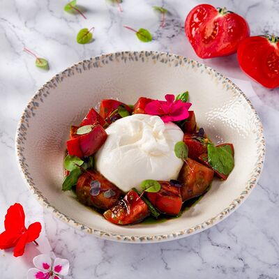 Буратта с узбекскими помидорами в Дюшес по цене 1420