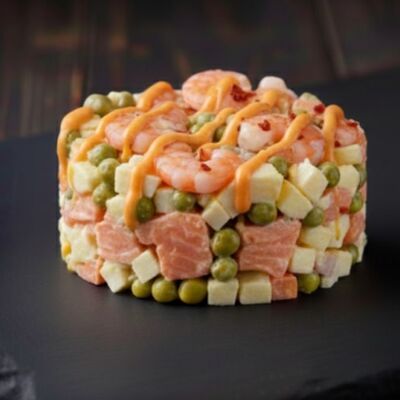 Спайси оливье с лососем и креветкойв ОЛИО пицца и суши по цене 515 ₽