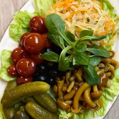 Ассорти из маринадов в Чайхана Азия Базар по цене 419