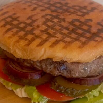 Бургер классический в Шашлычный Мир по цене 350 ₽