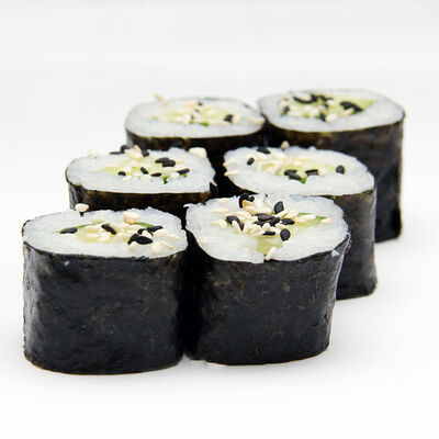 Ролл с огурцом в KIMONO по цене 90