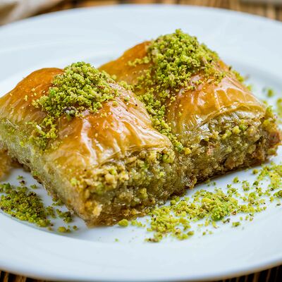 Дюрюм с фисташками в Seckin Baklava по цене 250 ₽