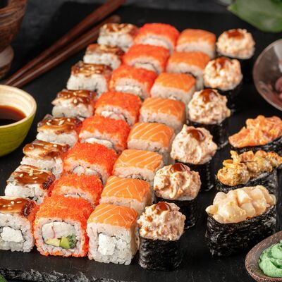 Сет Сакура в СушиСтор по цене 1050