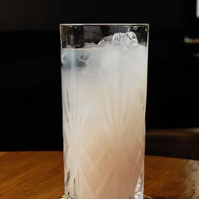 Личи-сирень в Lucky Duck по цене 350 ₽