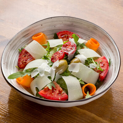 Салат Миста в Perbacco Italian Restobar по цене 710 ₽