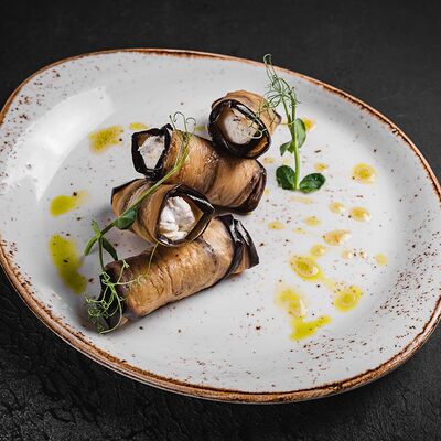 Рулетики из баклажанов в Мираж по цене 280 ₽