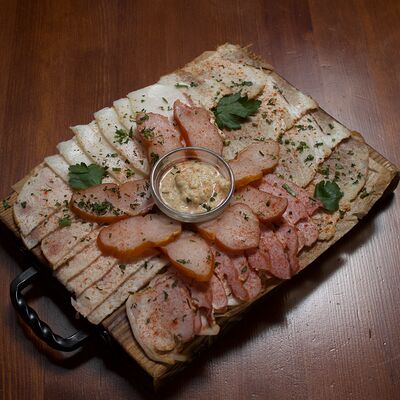 Мясное плато в Dance&grillpark по цене 930 ₽