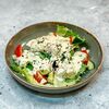 Теплый салат с лососем в Butcher по цене 960