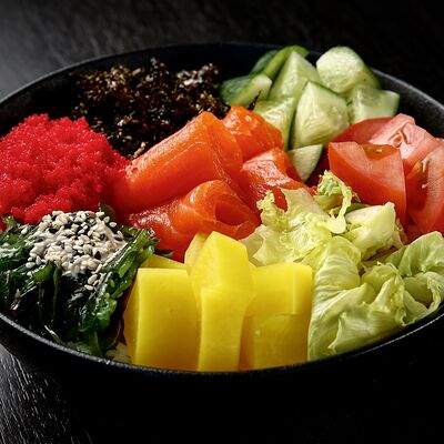 Поке с лососем в Hot Pizza по цене 700 ₽