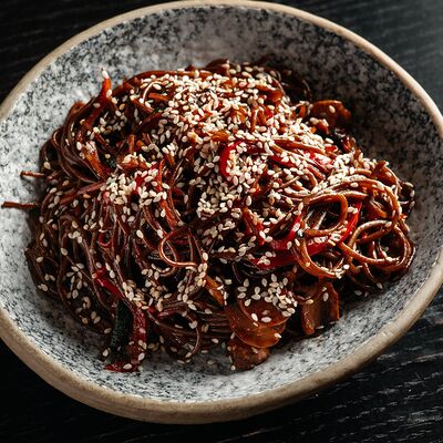 Гречневая лапша с овощами в Crazy Hunter по цене 450 ₽