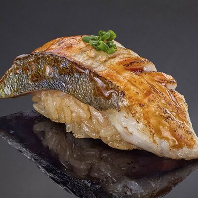 Татаки Шима-Аджи (Японская ставрида) в Bluefin по цене 880 ₽