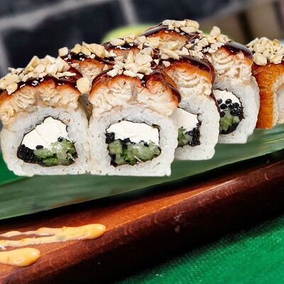 Дракон с угрём в Рыбин Гуд Sushi Premium по цене 1195 ₽