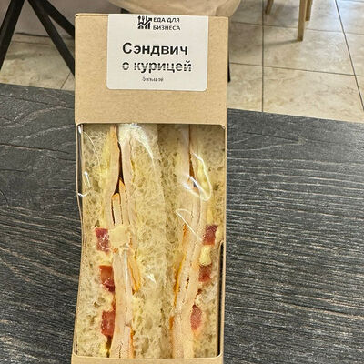 Сэндвич с курицей стандартв Корица по цене 250 ₽