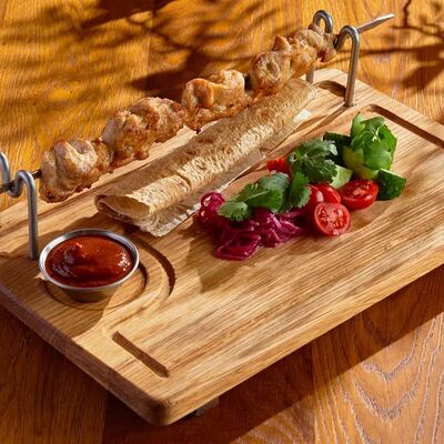 Шашлык из куриного бедра в BBQ Beer Restaurant по цене 865 ₽