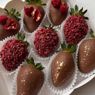 Клубника в шоколаде, №21 в Sweetmiddle.chocolate по цене 1950 ₽