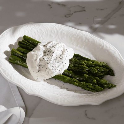 Спаржа с муссом из пармезана в Bona по цене 670 ₽