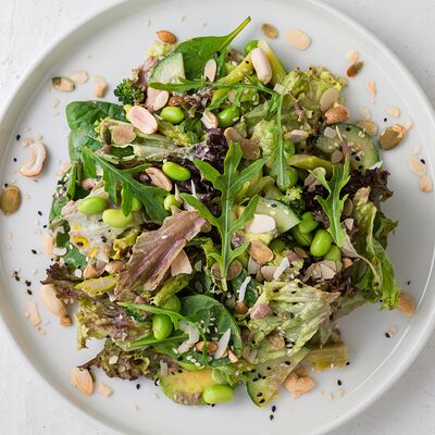 Большой зелёный салат с пряной заправкой в Березка по цене 27 р.