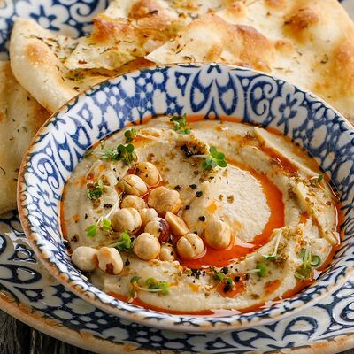 Хумус с пряной лепешкой в ЛарисуВаннуХочу по цене 360