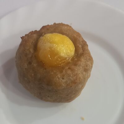 Ватрушка мясная в Есть поесть по цене 150 ₽