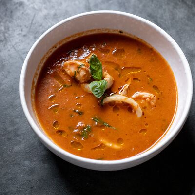 Томатный суп с морепродуктами в Blush по цене 990 ₽