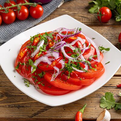 Ачик-чучук в Чайхана афган кебаб по цене 405 ₽