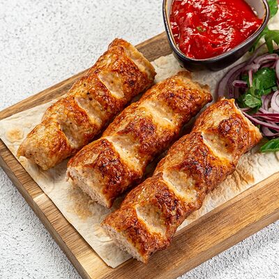 Люля-кебаб из курицы в Шашлык - BBQ по цене 649 ₽