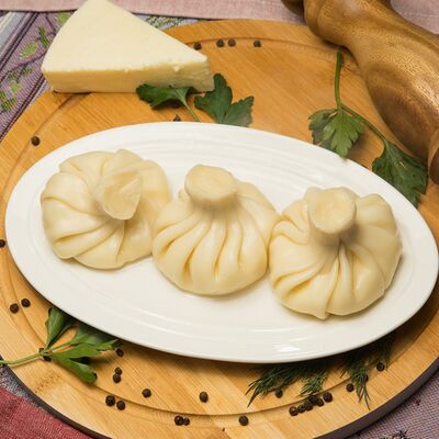 Хинкали с сыром в Гурман студия по цене 240 ₽