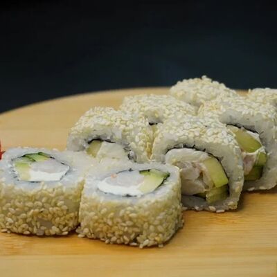 Ролл Калифорния с креветкой в Yo! Sushi по цене 660 ₽