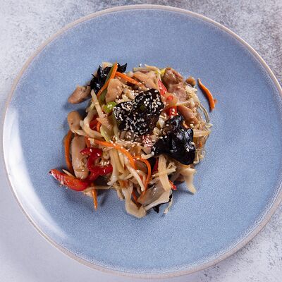 Чапче с курицей в Soju по цене 980 ₽