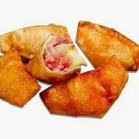 Мини-чебуреки с ветчиной и сыромв Питерская шаверма & чебуреки