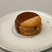 Пирожное Творог-фундук в Let it be