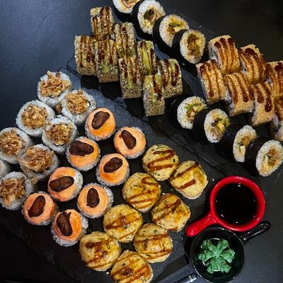 Сет Ассорти в Вкусно есть по цене 3186 ₽