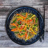 Фунчоза с овощами в Робинfood