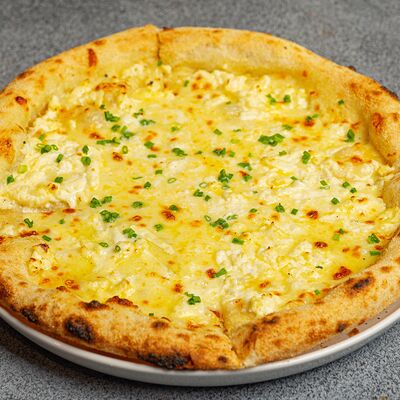 Фокачча с сыром в 321 Club by Novikov по цене 480