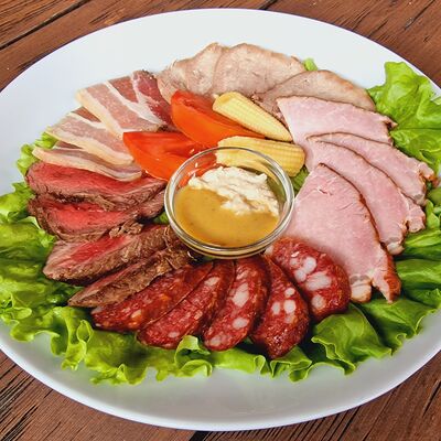 Ассорти мясное в Пельмэн по цене 860 ₽