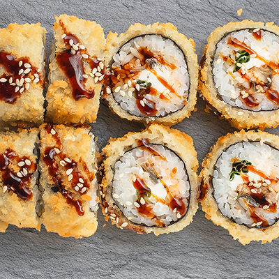 Ролл Теплый с угрем в Престо по цене 940 ₽