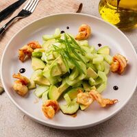 Авокадо с креветками в Объект