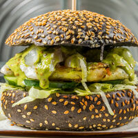 Бургер Рейкъявик, картофель и фирменный морс в Бар Пиф-Паф