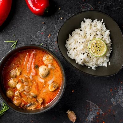 Суп Том ям с креветкой и азиатским рисом в Brothers Food на Советской по цене 585 ₽