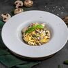 Феттуччине с курицей и грибами в Rigatoni по цене 549