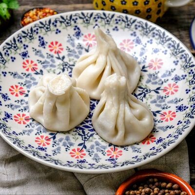 Хинкали с говядиной и свининой жареные в Ресторан-сыроварня Брынза по цене 100