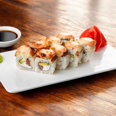 Запеченный ролл Дракон в Окинава Гурмэ по цене 799 ₽