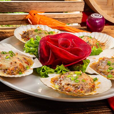Запеченные гребешки в J.Z. Peking Duck по цене 5590 ₽